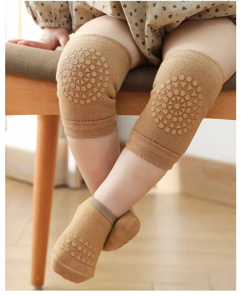 Baby Knee Pads & Anti-Slip Socks Set Crawling Safety for Boys & Girls